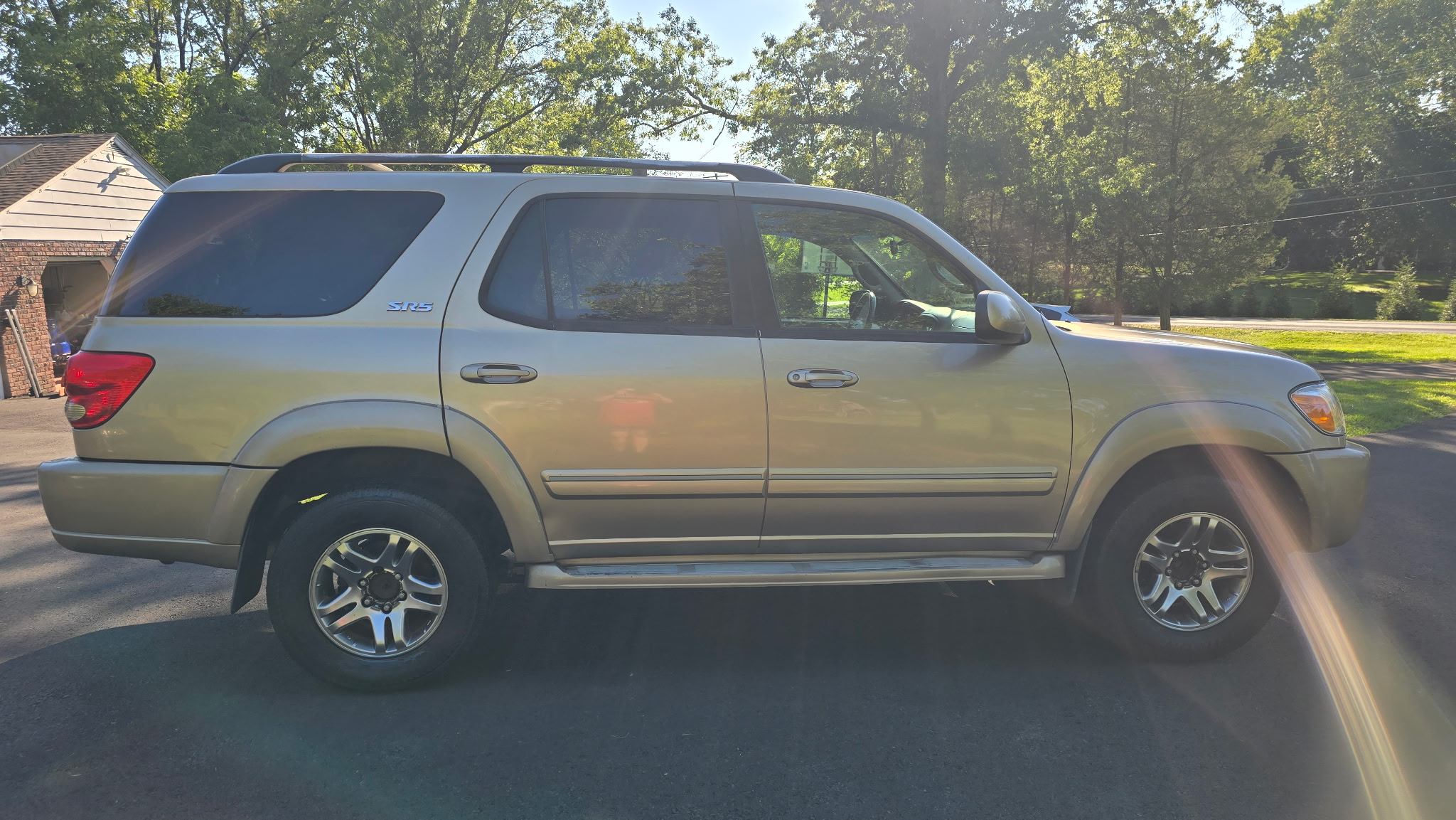 Used 2006 Toyota Sequoia SR5 RWD image 10