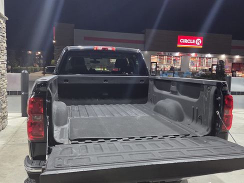 Used 2015 Chevrolet Silverado 1500 LT w/ Rally 2 Edition image 5