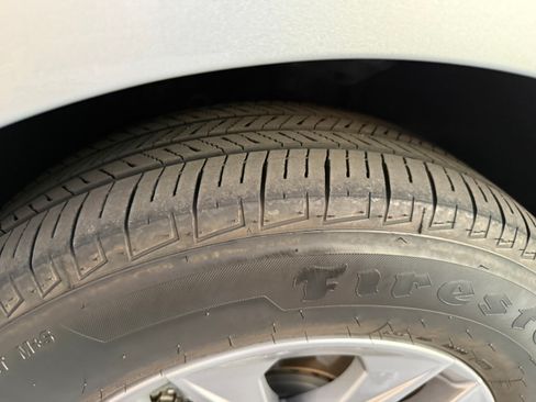 Used 2021 Toyota Sienna XLE w/ XLE Plus Package image 19