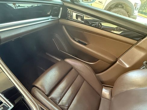 Used 2017 Porsche Panamera 4S image 14
