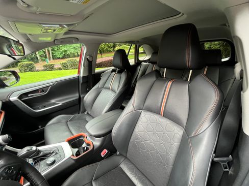 Used 2019 Toyota RAV4 Adventure w/ Cold Weather Package AWD/4WD image 10