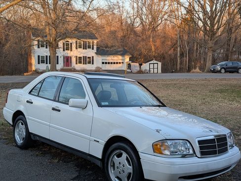 Used 1997 Mercedes-Benz C 280 Sedan image 2