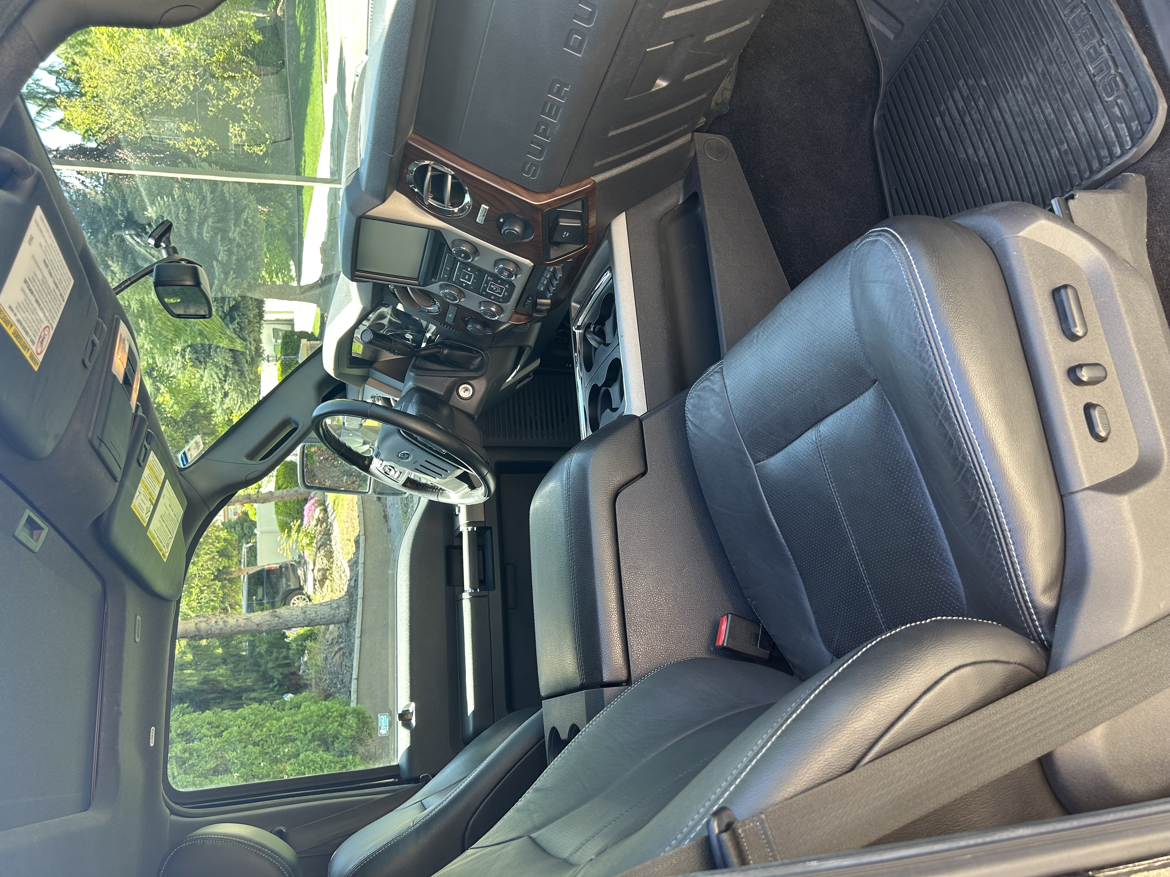 Used 2014 Ford F350 Lariat w/ Lariat Ultimate Package AWD/4WD image 13