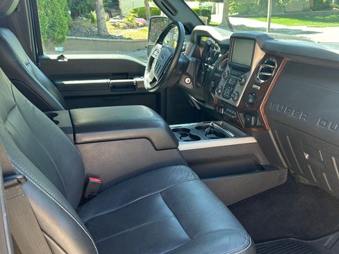 Used 2014 Ford F350 Lariat w/ Lariat Ultimate Package AWD/4WD image 13