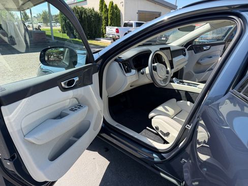 Used 2026 Volvo XC60 B5 Ultra w/ Protection Package Premier AWD/4WD image 11