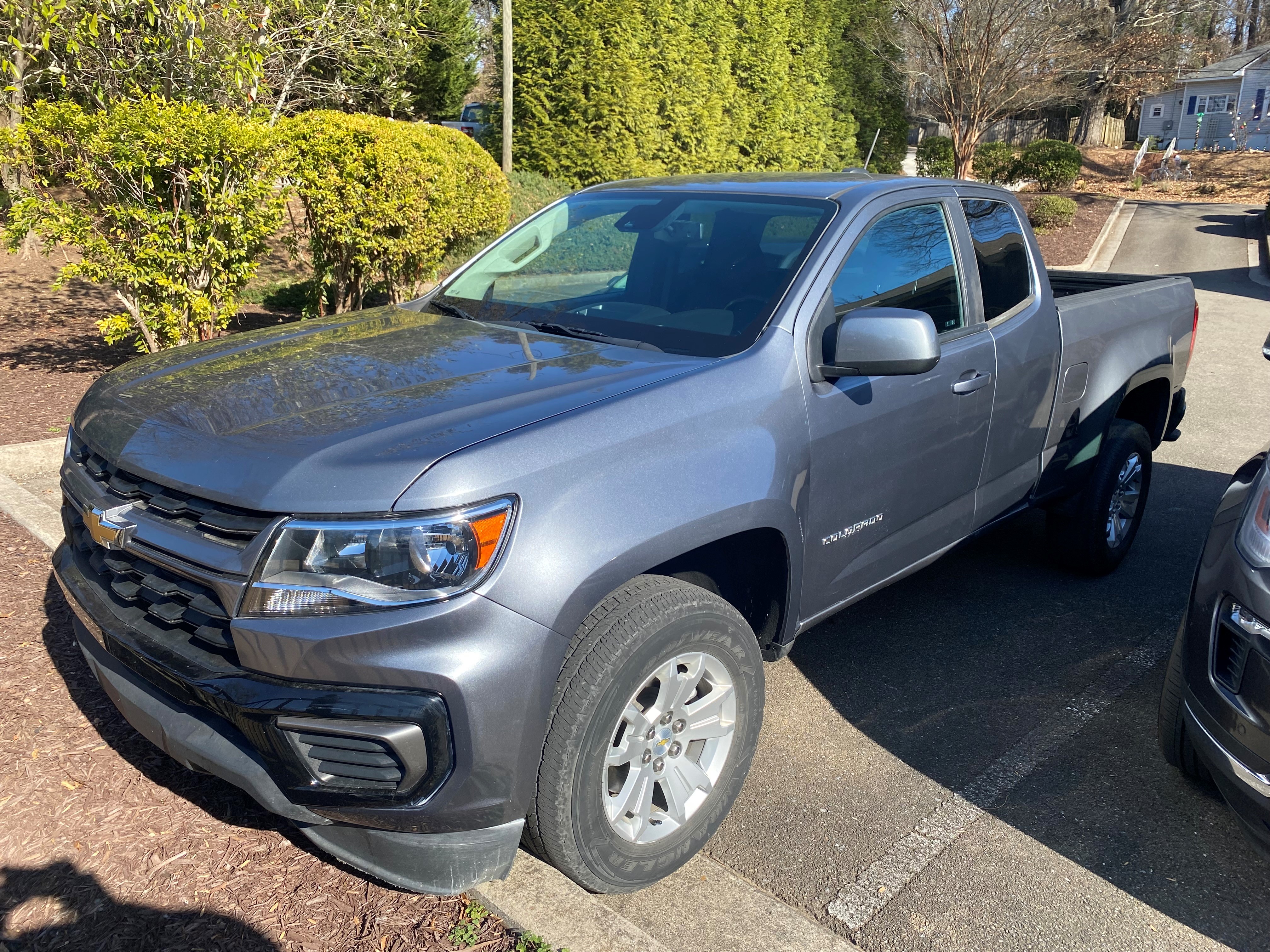 Used 2021 Chevrolet Colorado LT w/ Fleet Safety Package RWD image 2