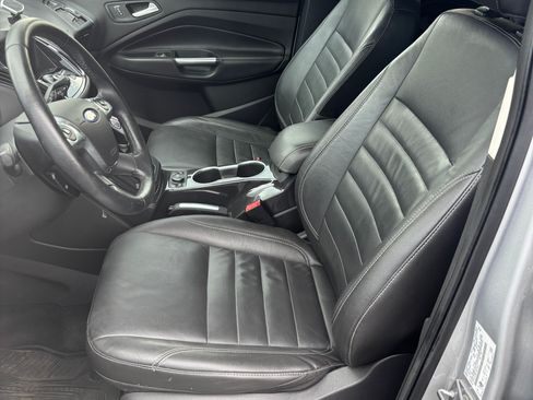 Used 2015 Ford Escape Titanium w/ Equipment Group 301A AWD/4WD image 12