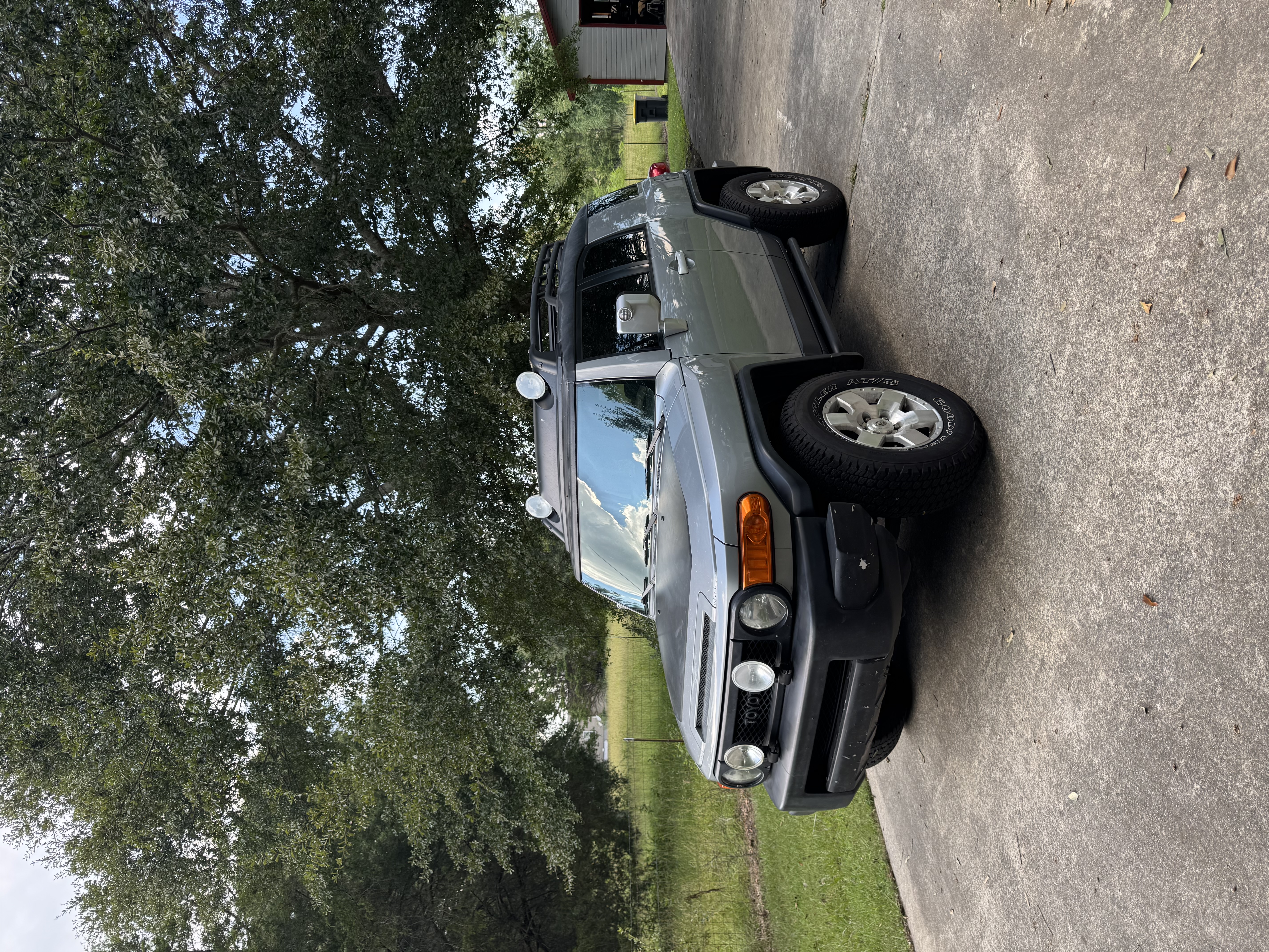 Used 2010 Toyota FJ Cruiser 4WD w/ Upgrade Pkg 2 image 1