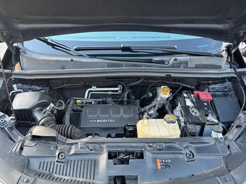 Used 2018 Chevrolet Trax LT w/ Driver Confidence Package image 17