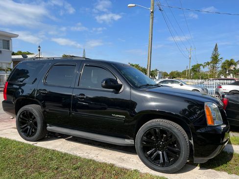 Used 2014 GMC Yukon SLE image 21