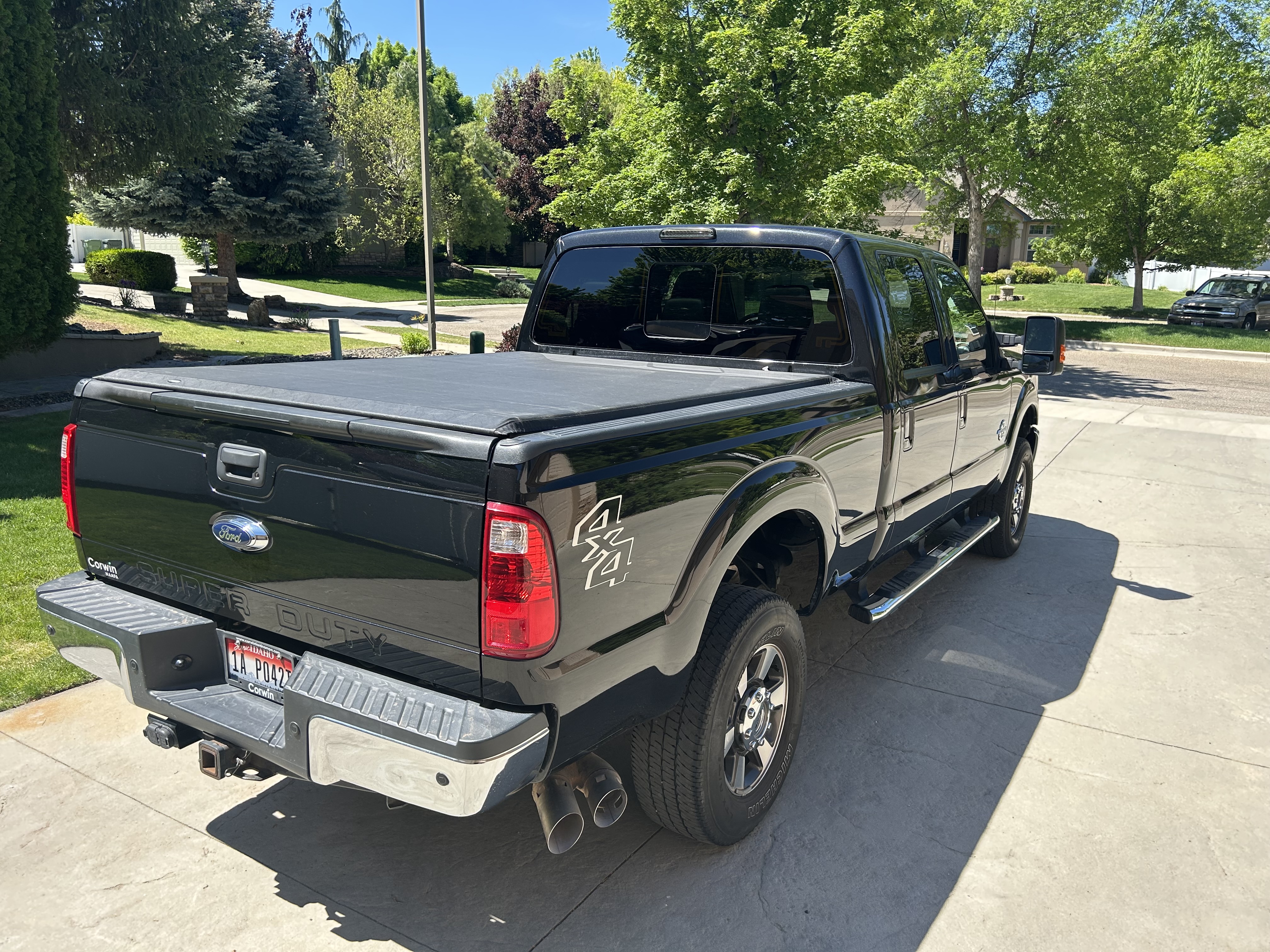 Used 2014 Ford F350 Lariat w/ Lariat Ultimate Package AWD/4WD image 4