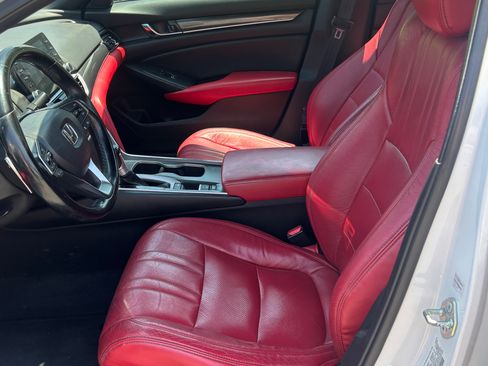 Used 2020 Honda Accord Sport image 6