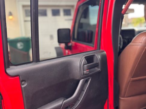 Used 2015 Jeep Wrangler Unlimited Sport w/ Quick Order Package 24S image 15