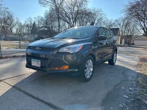 Used 2014 Ford Escape S image 2