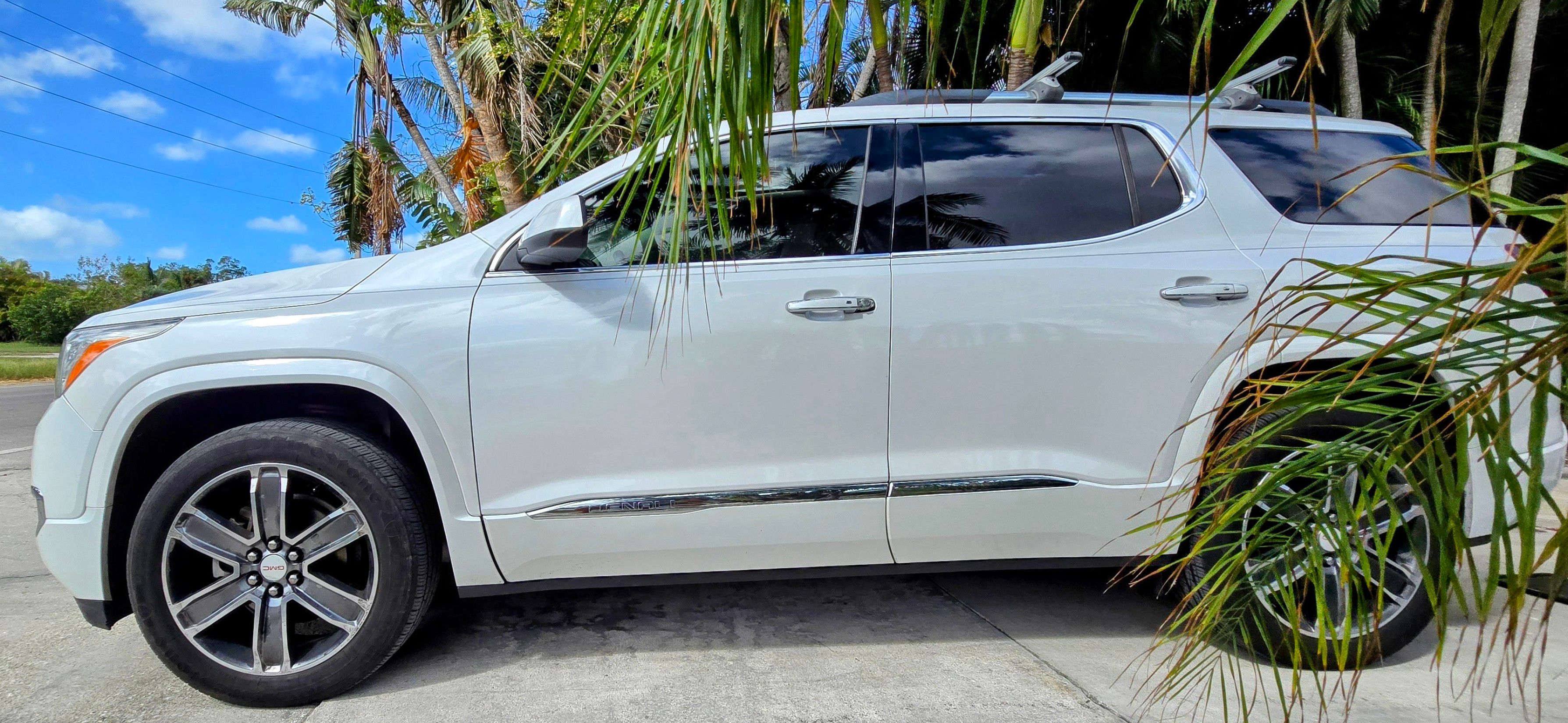 Used 2018 GMC Acadia Denali FWD image 5