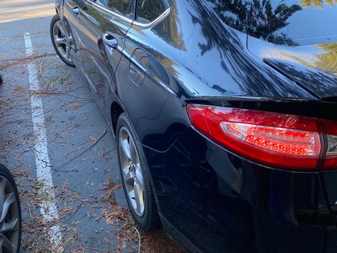 Used 2016 Ford Fusion SE image 10