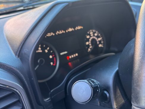 Used 2020 Ford F150 XLT w/ Equipment Group 302A Luxury image 11