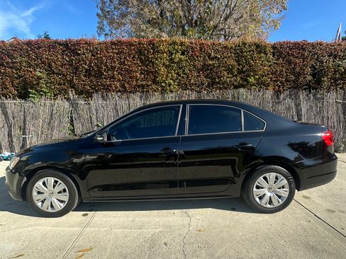 Used 2014 Volkswagen Jetta SE image 1