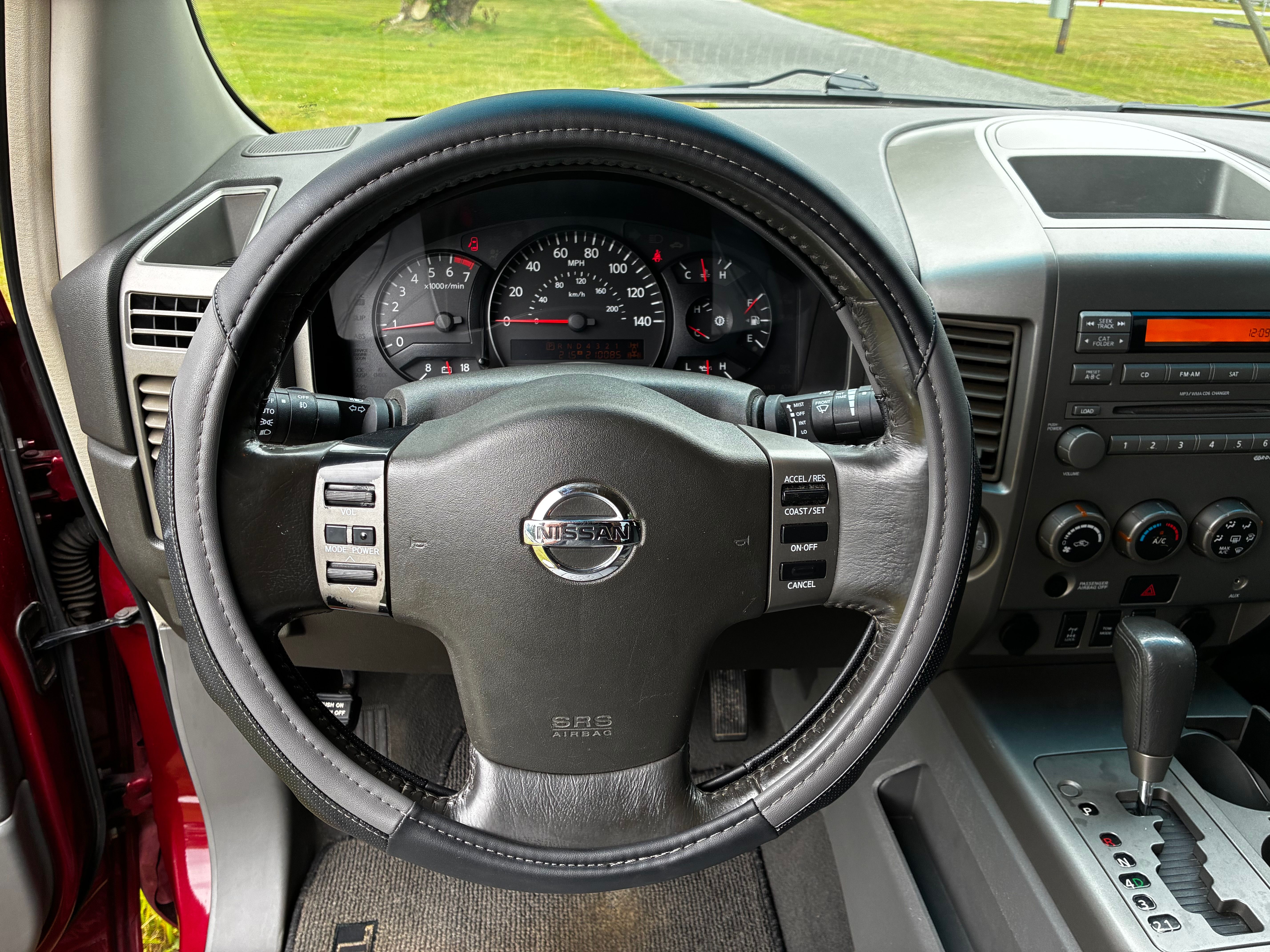 Used 2006 Nissan Titan SE AWD/4WD image 5