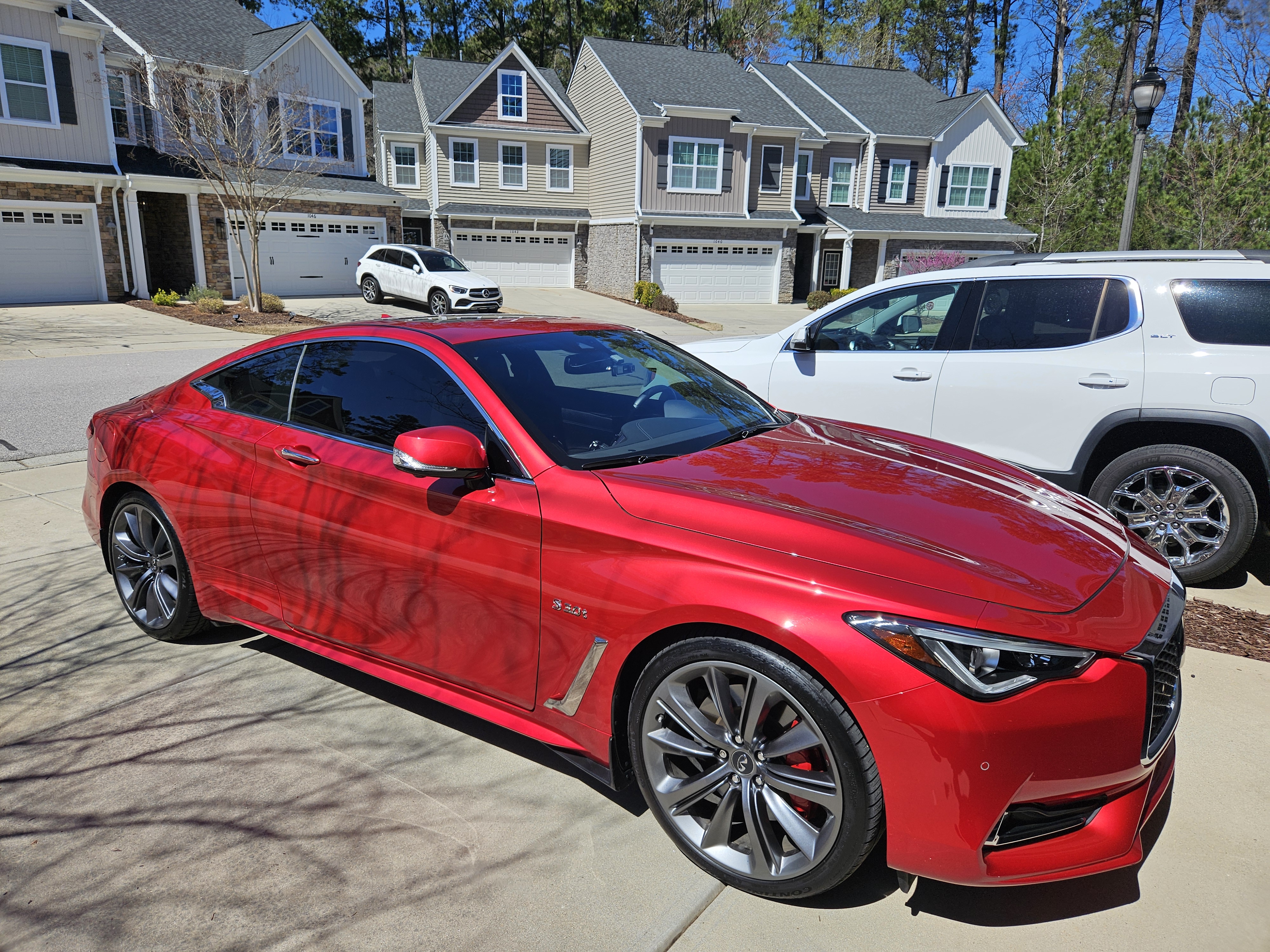 Used 2018 INFINITI Q60 Red Sport 400 w/ Pro Active Package AWD/4WD image 23