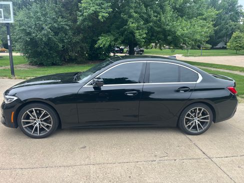Used 2020 BMW 330i xDrive Sedan w/ Convenience Package AWD/4WD image 2