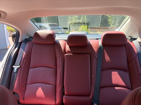 Used 2018 MAZDA MAZDA3 Touring FWD image 17