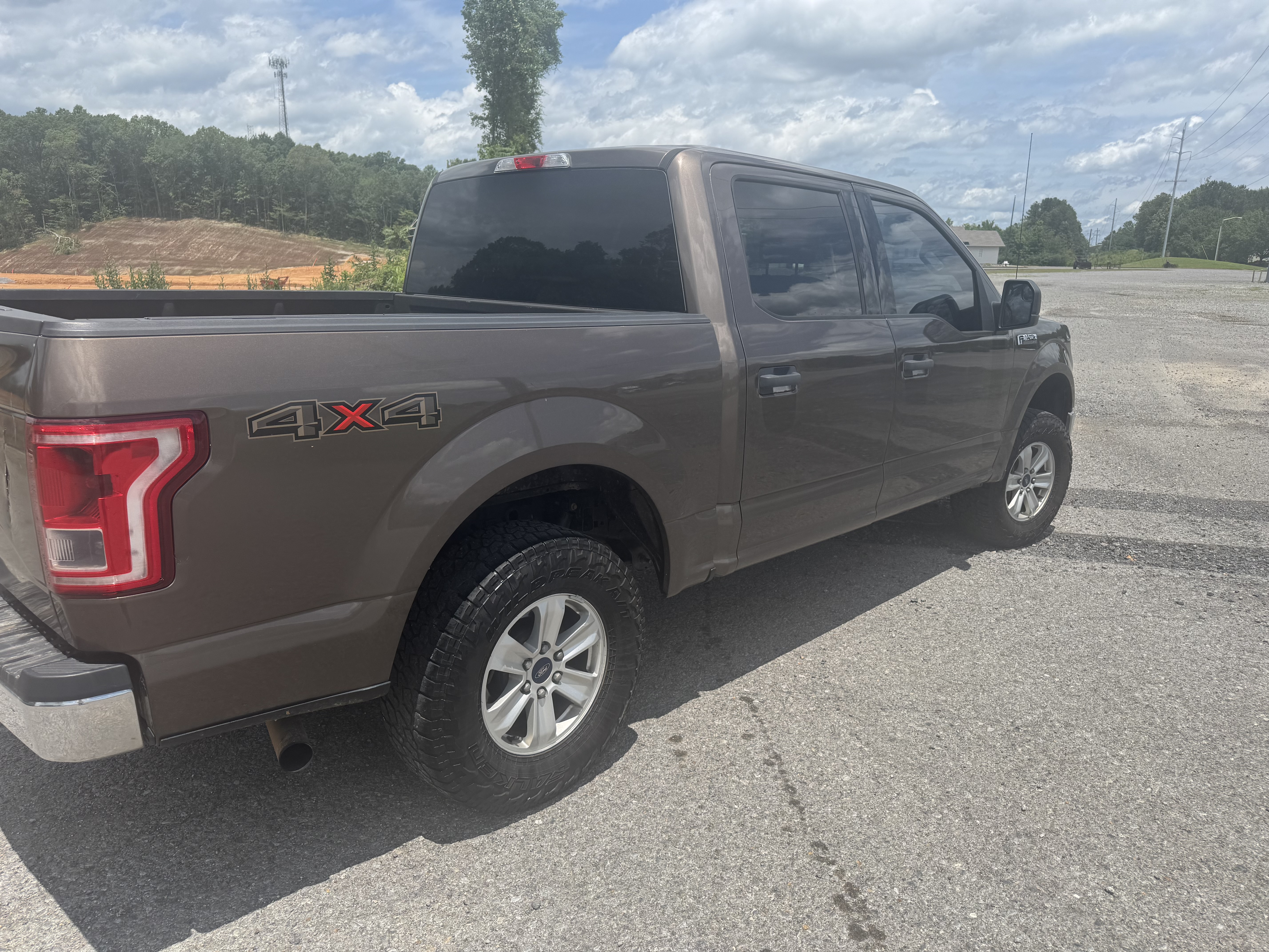Used 2016 Ford F150 XLT AWD/4WD image 6