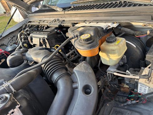 Used 2006 Ford F250 XL image 24