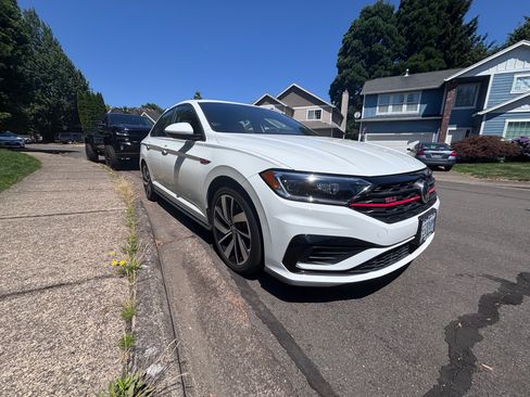 Used 2021 Volkswagen Jetta GLI FWD image 4
