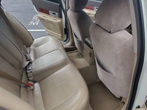 Used 2006 Lincoln LS image 17