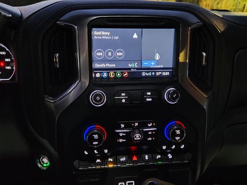 Used 2022 Chevrolet Silverado 1500 LTZ w/ LTZ Premium Package image 5