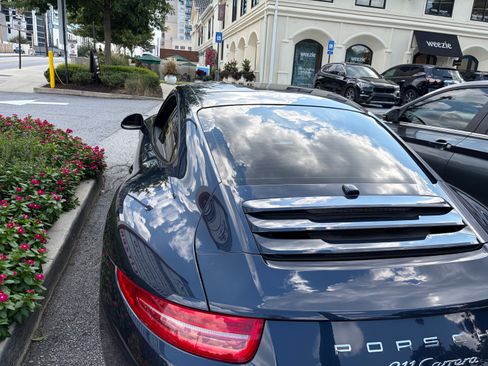 Used 2015 Porsche 911 Carrera image 18