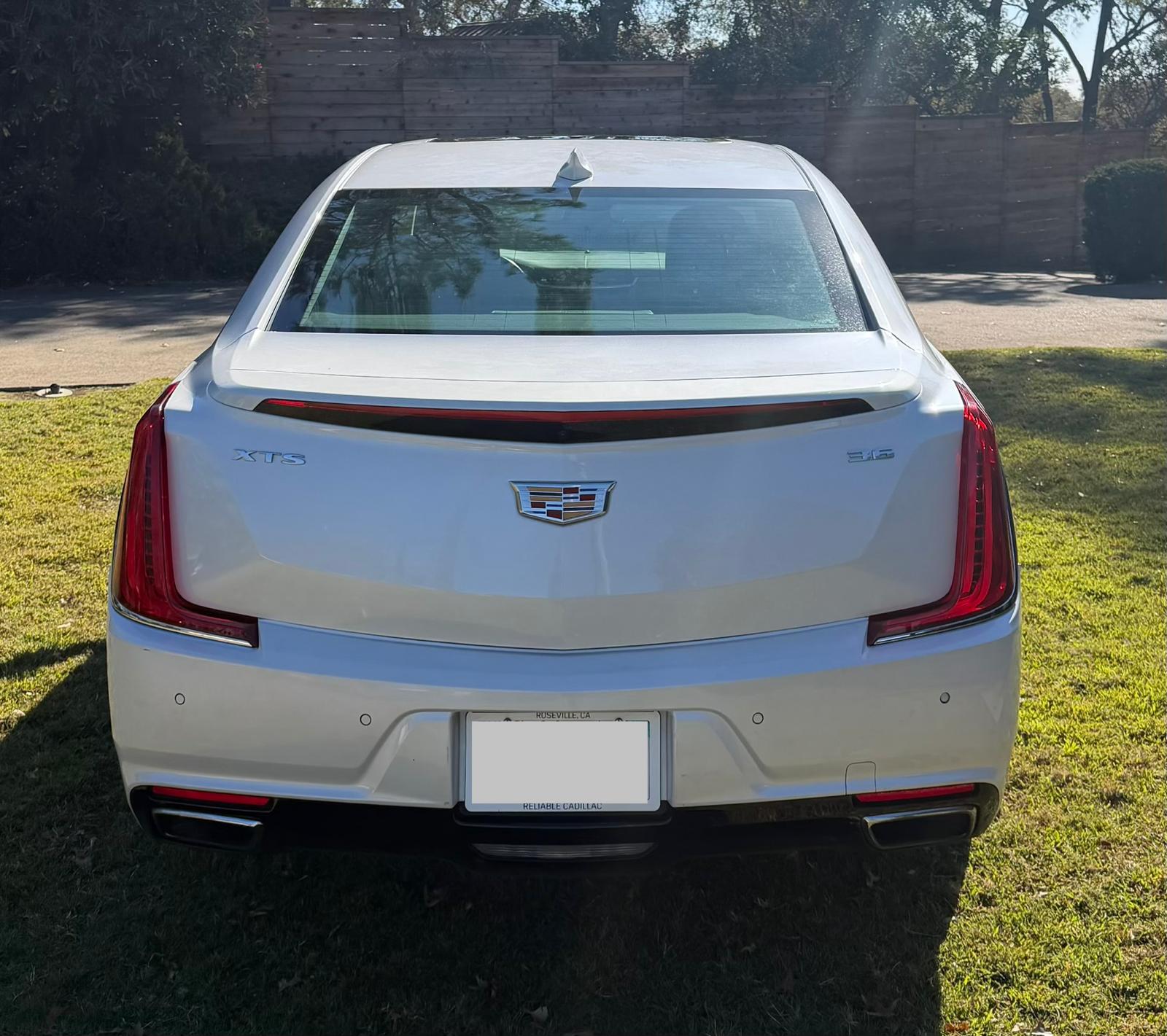 Used 2019 Cadillac XTS Luxury w/ Driver Awareness Package FWD image 5