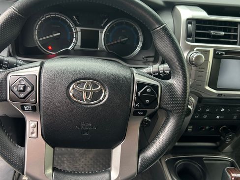 Used 2016 Toyota 4Runner Limited RWD image 15