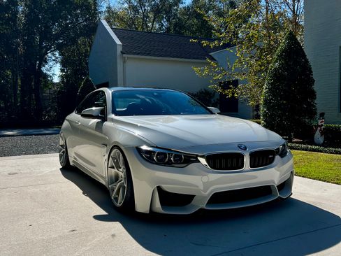 Used 2019 BMW M4 Coupe image 4