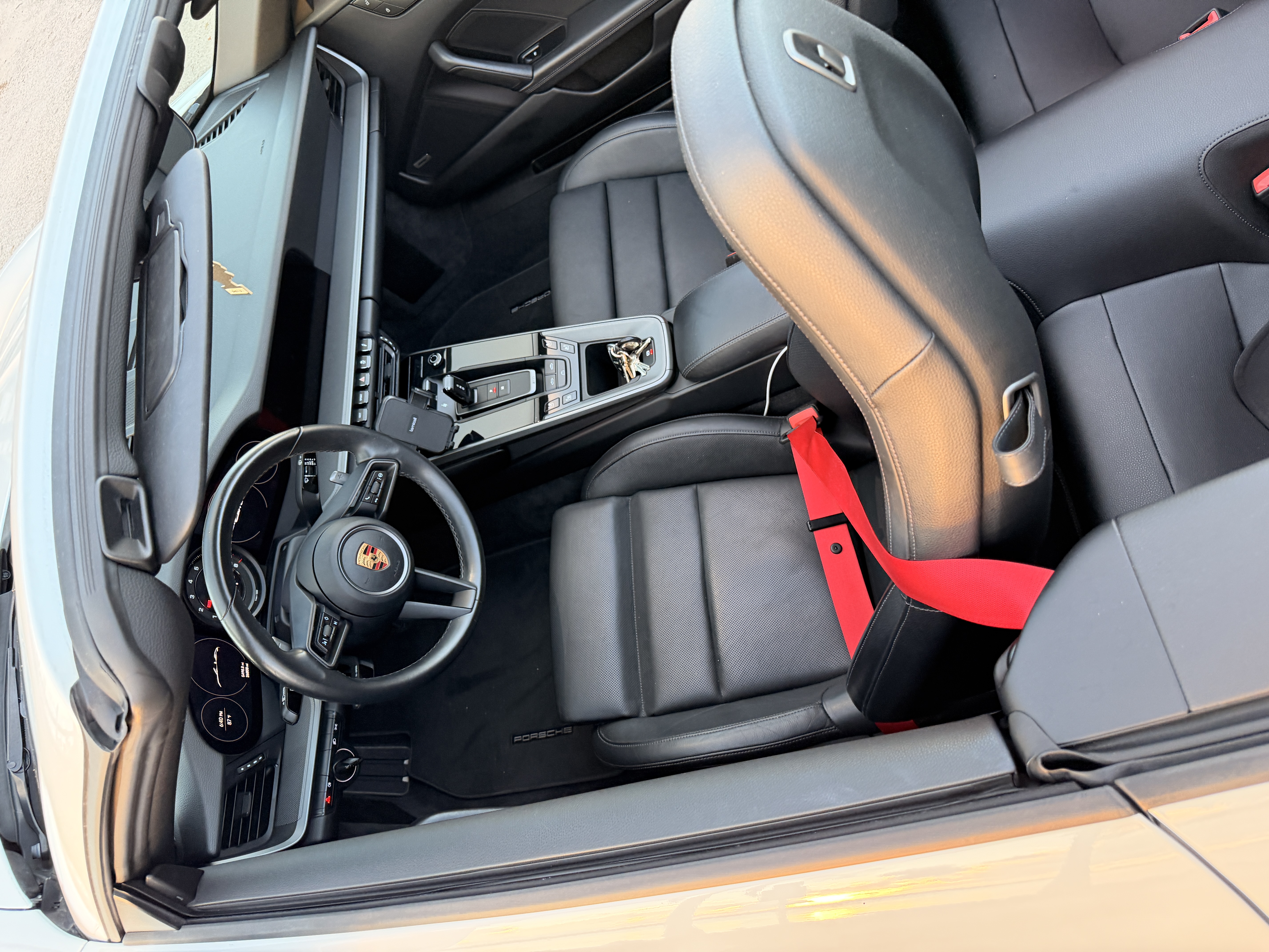 Used 2022 Porsche 911 Carrera image 13