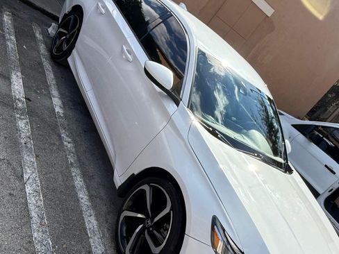 Used 2019 Honda Accord Sport image 4