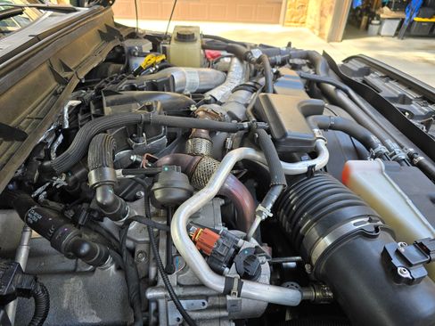 Used 2016 Ford F350 Platinum w/ FX4 Off-Road Package image 10