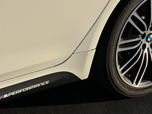 Used 2018 BMW 530e image 16