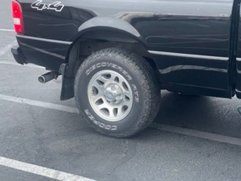 Used 2011 Ford Ranger XLT w/ Bright Trim Group image 9