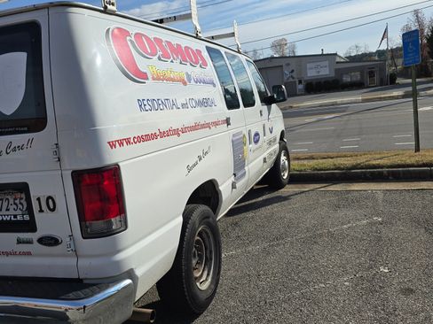 Used 2014 Ford E-250 and Econoline 250 w/ Commercial Cargo Van Package image 4