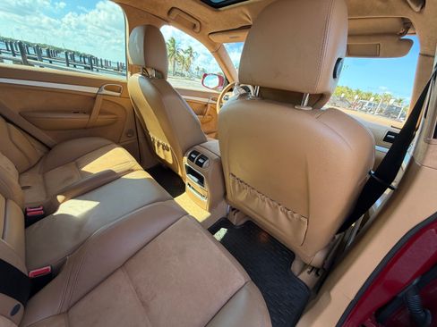 Used 2008 Porsche Cayenne GTS image 19