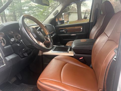 Used 2015 RAM 3500 Laramie Longhorn image 23