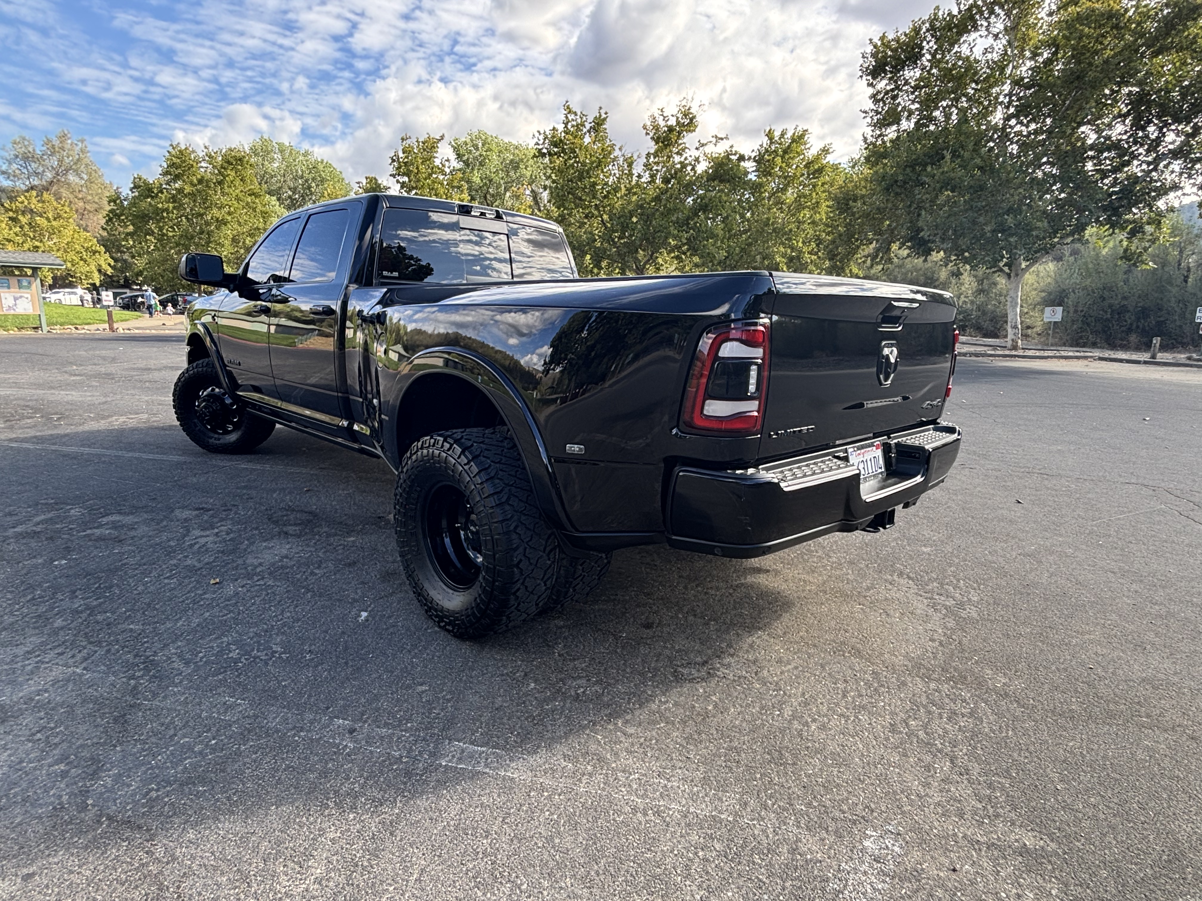 Used 2022 RAM 3500 Limited AWD/4WD image 8