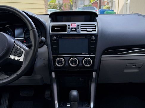 Used 2017 Subaru Forester 2.5i Limited w/ Popular Package #2 image 11