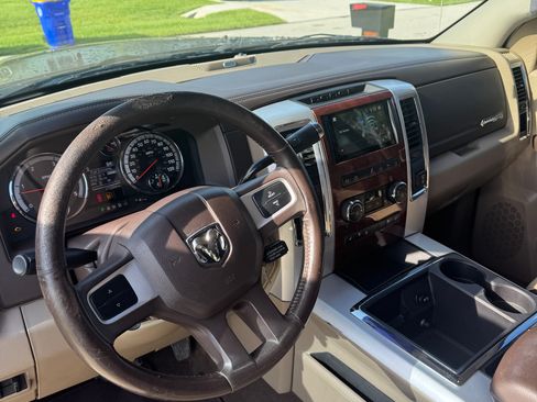 Used 2011 RAM 2500 Laramie AWD/4WD image 10