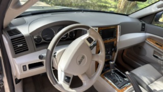 Used 2008 Jeep Grand Cherokee Limited w/ Quadra-Drive II 4X4 Group image 4