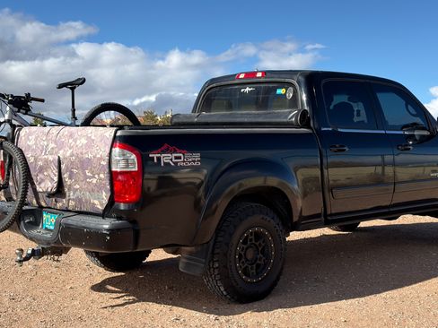 Used 2005 Toyota Tundra Limited image 2