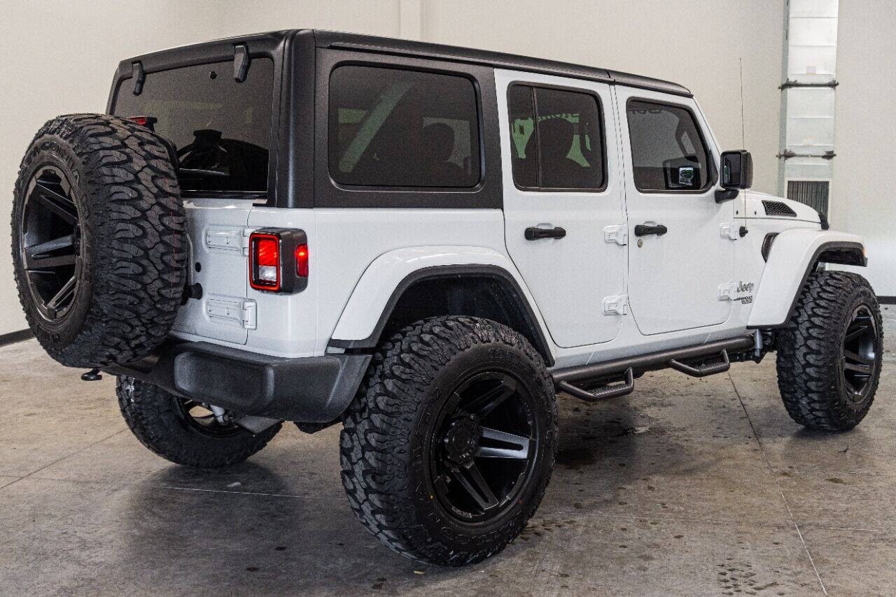 Used 2023 Jeep Wrangler Unlimited AWD/4WD image 9