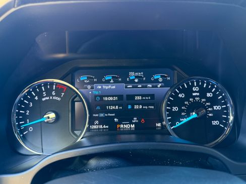 Used 2019 Ford Expedition XLT w/ Equipment Group 202A image 17